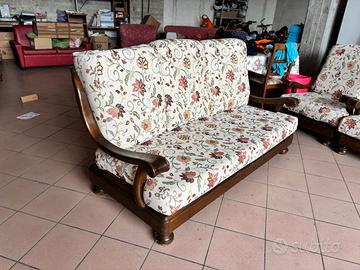 Divano + 2 poltrone in legno massello