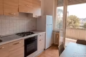TRILOCALE con TERRAZZO E CANTINA- EUR