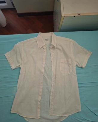 Camicia bianca semplice