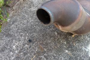 parte scarico anteriore Clio 3 