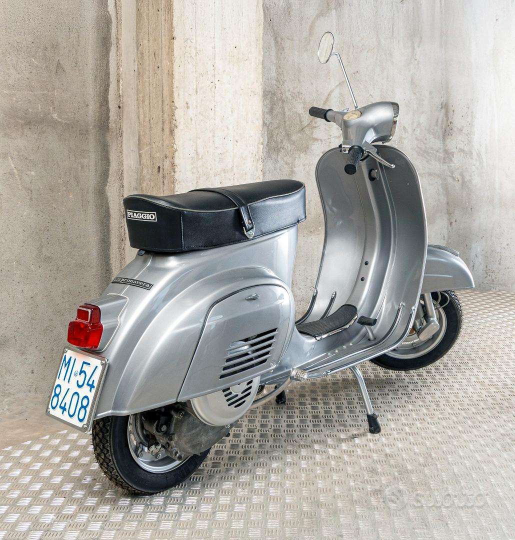 Di Luna Metallizzato Vespa 50 Special Grigio Metallizzato Colori