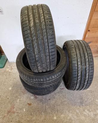 Gomme estive Nexen 215/40 R17