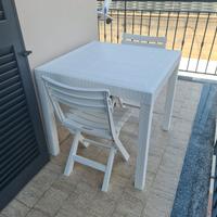 Tavolo bbianco da giardino/terrazzo con 4 sedie