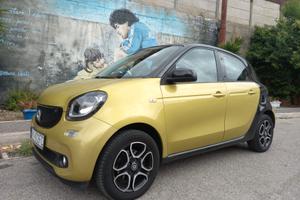 SMART FORFOUR 1.0 BENZINA PRIME INCIDENTATA
