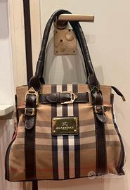 Borsa scozzese con rifinuture in semi pelle