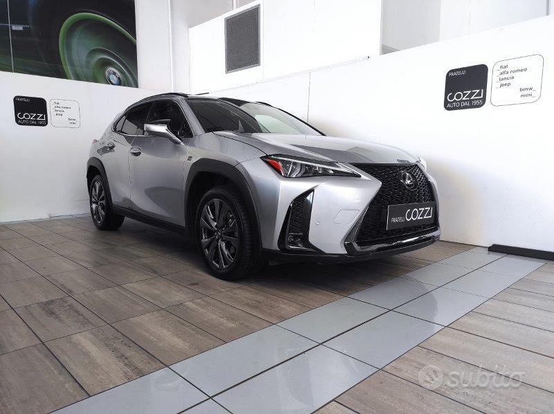 LEXUS UX