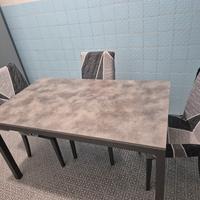 tavolo allungabile con sedie