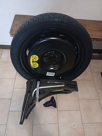 Audi A3 ruotino originale con attrezzi