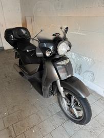 Aprilia Scarabeo 125