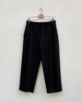 Pantaloni Zara.