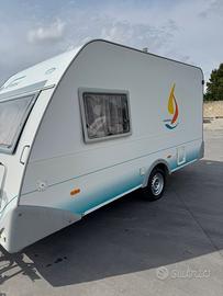 Knaus Eifelland E400 (2002) pronta all’uso.