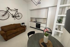 Affi ttasi grazioso app a due passi dal centro