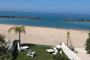 A Diamante dal giardino sulla spiaggia