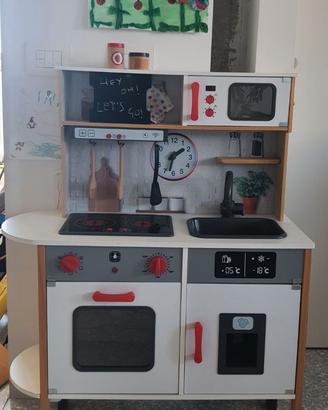 Cucina per bambini Lidl completa di accessori