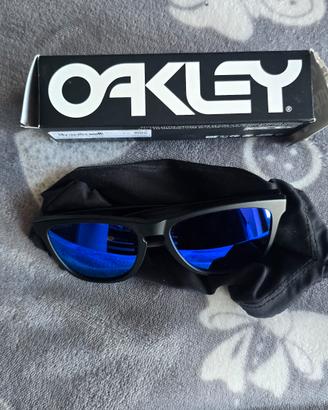 Oakley Frogskin Prizm