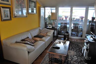 Poltrona Frau divani Cassiopea