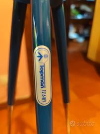 treppiede  per fotocamera vintage 