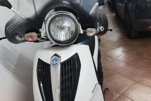 Scooter Piaggio Carnaby 300