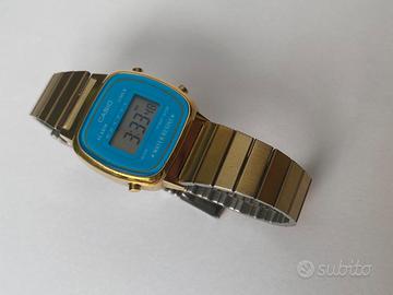 Orologio Casio colore oro e azzurro
