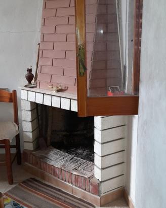 Casa indipendente in collina