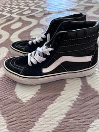 Vans nere alte