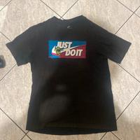 T-shirt nike