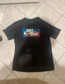 T-shirt nike