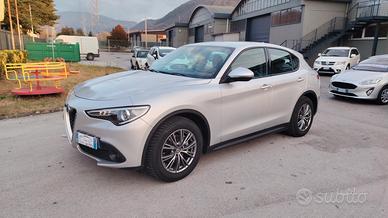 Alfa Romeo Stelvio 2.2 Turbodiesel 160 CV AT8 RWD 