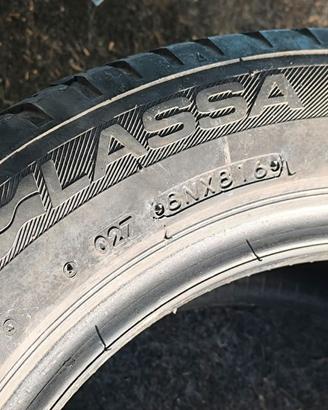 4 PNEUMATICI 196 55 R15 89H USATI PER FORD FIESTA