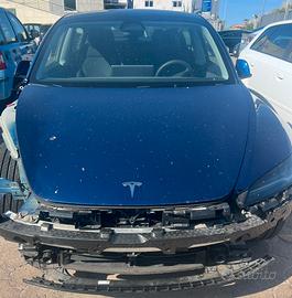 Tesla model R 2023 per commerciante