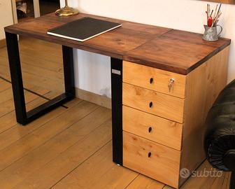 Scrivania espandibile con cassetti