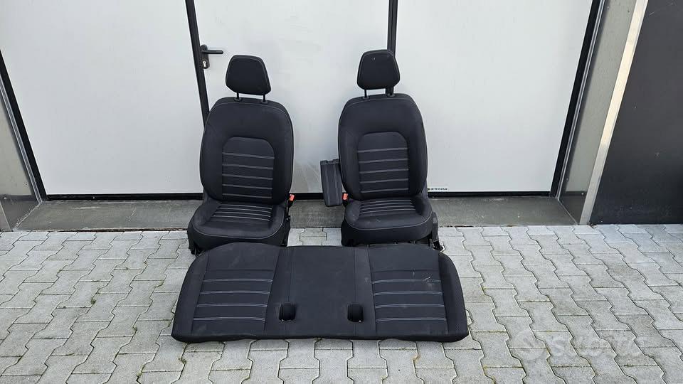 Bracciolo Auto Per Dacia Duster 2012-2018 - Con Portacellulare E Portaoggetti, Nero, Facile Installazione