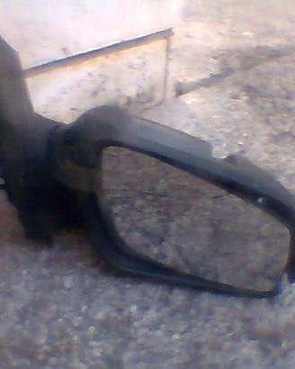 Specchietto destro Ford Fusion rotto