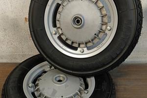 Ruote complete tubless Vespa PX
