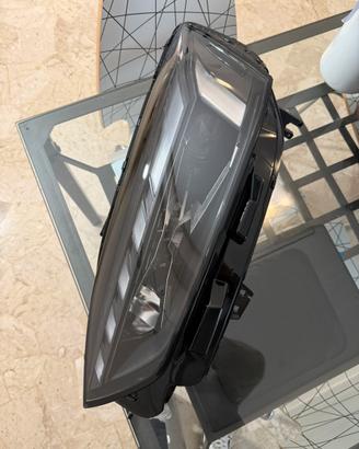Faro anteriore SX audi a5 (21-24) restyling matrix