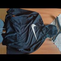 felpa nike nera con cappuccio
