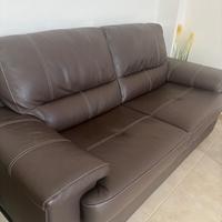 Divano in pelle con cuciture Crema