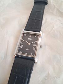 Seiko tank slim, quadrante nero e numeri romani