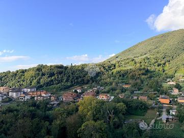 2 LOCALI A GENAZZANO