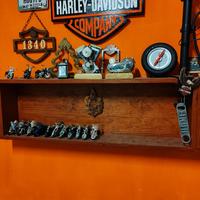 espositore a muro in legno