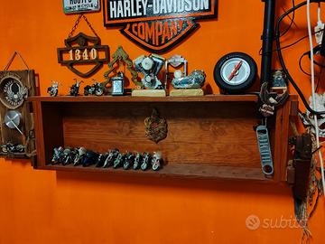 espositore a muro in legno