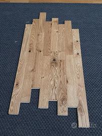 Parquet listello rovere con nodi a Rimini