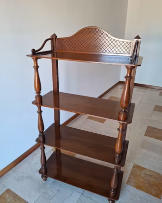 Libreria in legno stile classico, 4 ripiani