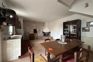 CASA SEMINDIPENDENTE A GUARDEA