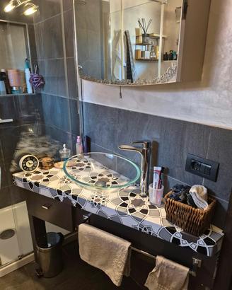 mobiletto bagno 