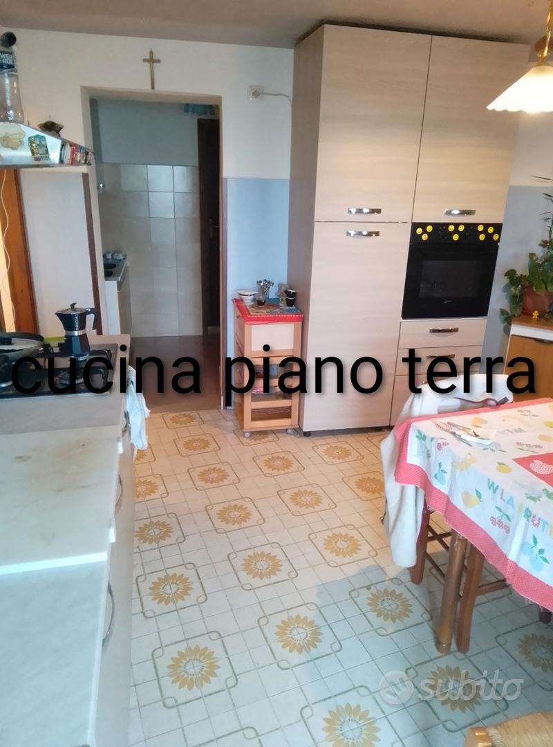 Casa indipendente con terreno e giardino - Vista 5