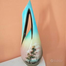 Antico vaso dipinto a  mano Artista"Casini"