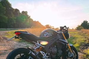 Speed triple 1200 rs