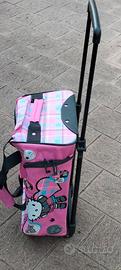 trolley hello Kitty 