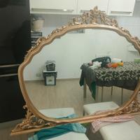 Specchiera antica fine 800 in legno intagliato
